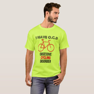 T-shirt Pièce en t faisante du vélo drôle de recyclage de