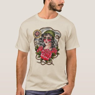 T-shirt Pièce en t tatouée de fille de marin