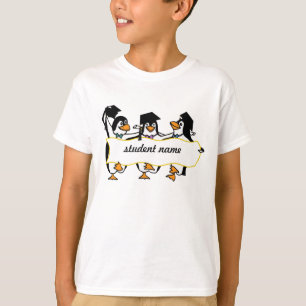 T-shirt Pingouins mignons de dessin animé avec bannière