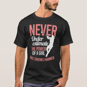T-shirt Piste Et Les Femmes Sur Le Terrain Jetent Une Fill