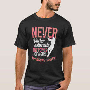 T-shirt Piste Et Les Femmes Sur Le Terrain Jetent Une Fill