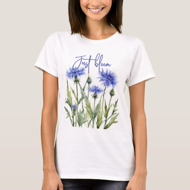 T-shirt playera con flores azules, diseño floral azul (Devant)