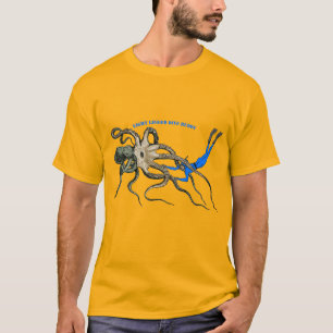T-shirt Plongeur libre regardant sur une poulpe géante URM