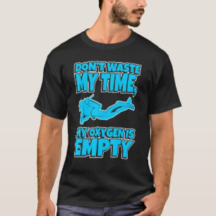 T-shirt Plongeur vers le bas, l'oxygène de plongée est vid