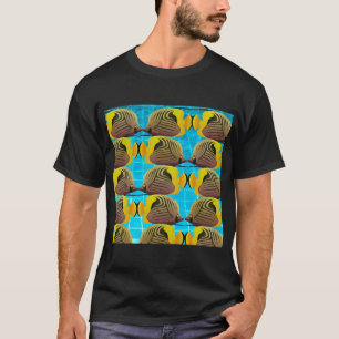 T-shirt Poisson coloré dans l'eau bleue.