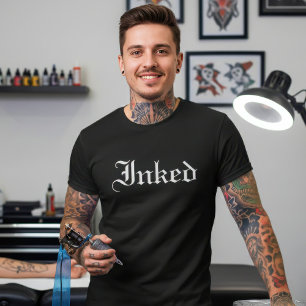 T-shirt Police gothique encre pour les amateurs de tatouag