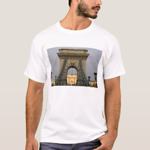T-shirt pont à chaîne de Szechenyi (Szechenyi Chain Bridge