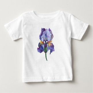T-shirt pour bébé avec joli imprimé.