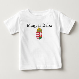 T-shirt Pour Bébé Baba magyar w/Coat des bras