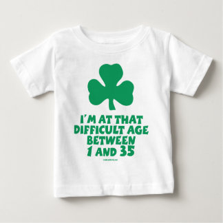 T-shirt Pour Bébé Bébé irlandais - je suis à cet âge difficile…