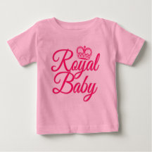 Bébé royal en rose avec couronne