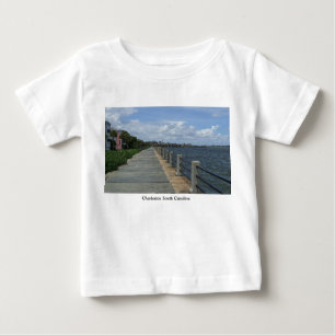 T-shirt Pour Bébé Belle promenade en bord de mer