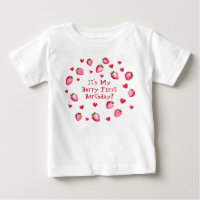 Berry First Birthday Party Coeurs fraises