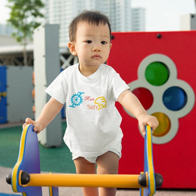 T-shirt Pour Bébé Caricature pour pédale de casque de vélo (baby safety and comfort cycling. )