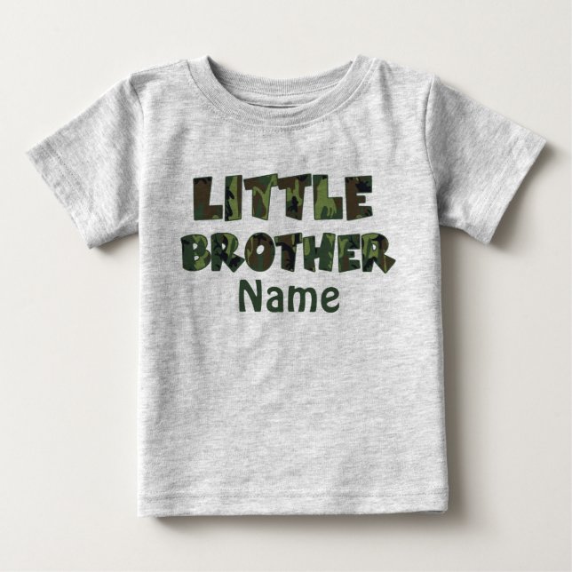 T-shirt Pour Bébé Chemise personnalisée Little Brother Camo (Devant)