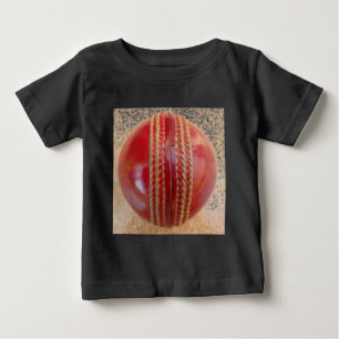 T-shirt Pour Bébé Crimson Stitch Focus : Gros plan du coeur du crick