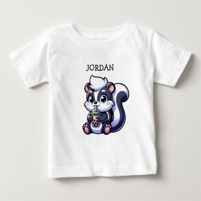 T-shirt Pour Bébé Cute Kawaii Skunk with Bubble Tea Personnalisé (Devant)