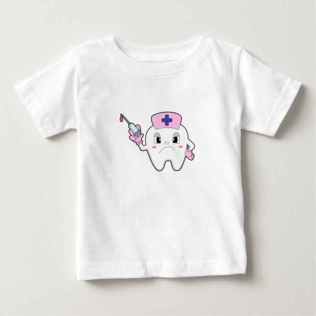 T-shirt Pour Bébé Dents comme infirmière avec seringue.PNG (Devant)