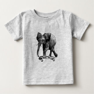 T-shirt Pour Bébé éléphant sur une planche à roulettes