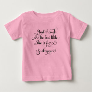 T-shirt Pour Bébé Elle est peut-être petite, mais elle est féroce. S