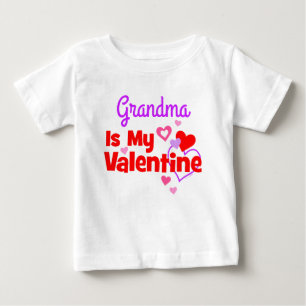 T-shirt Pour Bébé Grand-mère est ma Saint-Valentin