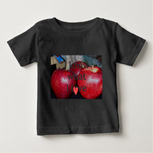 T-shirt Pour Bébé "I Know What I Love" - Design à thème Apple
