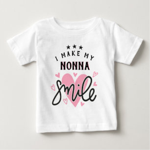 T-shirt Pour Bébé J'incite mon Nonna à sourire avec des coeurs
