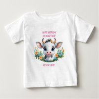 Jolie petite vache fille en fleurs