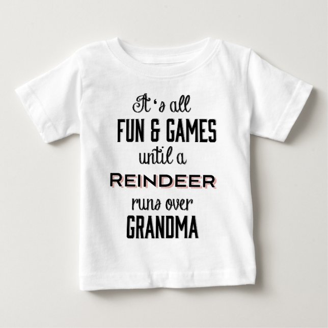 T-shirt Pour Bébé L'amusement et les jeux jusqu'à un renne court (Devant)