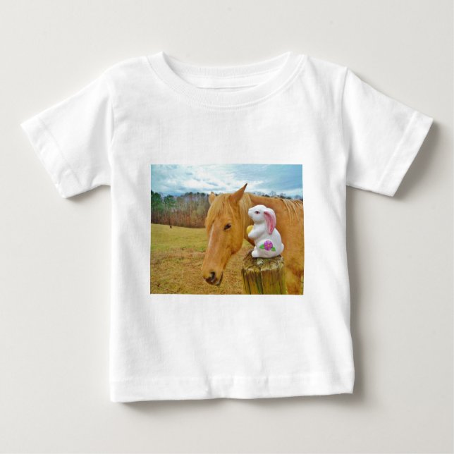 T-shirt Pour Bébé Lapin blanc et cheval jaune blond (Devant)