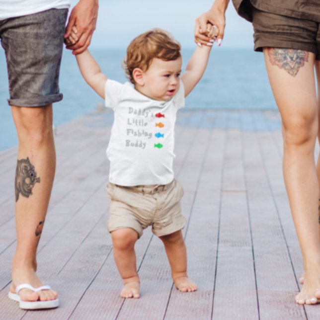 T-shirt Pour Bébé Le petit ami de pêche de papa (Créateur téléchargé)
