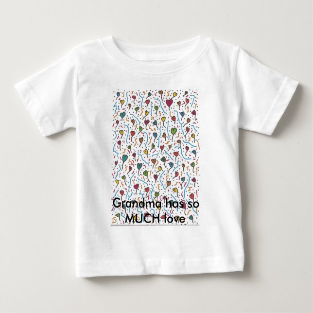 T-shirt Pour Bébé Les coeurs multi A7, grand-maman a tellement (Devant)