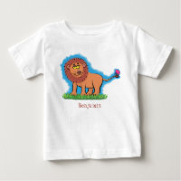 Lion joyeux avec dessin animé de papillon