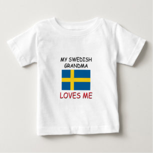 T-shirt Pour Bébé Ma grand-mère suédoise m'aime