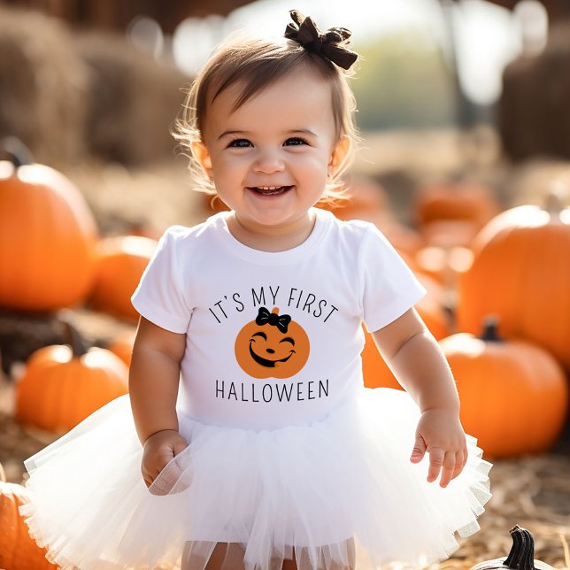 T-shirt Pour Bébé Ma première Halloween Citrouille Joyeuse Fille (Créateur téléchargé)