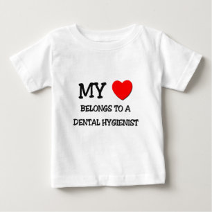 T-shirt Pour Bébé Mon Coeur Appartient À Un HYGIÈNISTE DENTAIRE