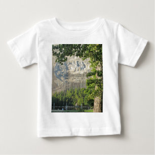 T-shirt Pour Bébé Montagne en pierre, la Géorgie