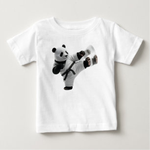 T-shirt Pour Bébé Panda 3D effectuant un coup de karaté dynamique