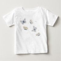 Papillons insouciants en vol