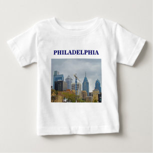 T-shirt Pour Bébé Philadelphie Skyline de la promenade fluviale