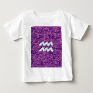 T-shirt Pour Bébé Symbole Zodiaque Aquarius sur le camouflage numéri