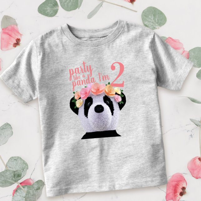 T-shirt pour enfants "Ourse Panda Mignonne Fille 2 (Pandas love to party! And so does your 2 year old. Here's their t-shirt to wear at their Panda Party)