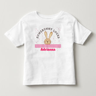 T-shirt Pour Les Tous Petits Customizable Somebunny Loves You Pink Kids Tee