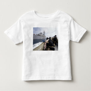 T-shirt Pour Les Tous Petits Membres de la visite, conseil, recherche