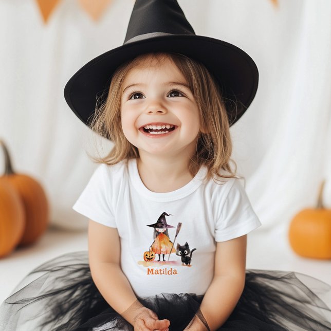 T-shirt Pour Les Tous Petits Petite sorcière fête d'anniversaire d'Halloween (Créateur téléchargé)