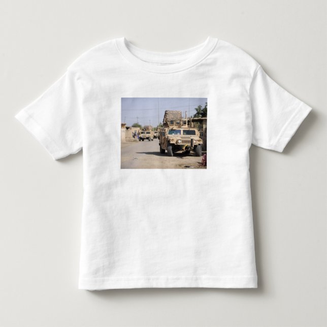 T-shirt Pour Les Tous Petits Sécurité de Humvee pendant une patrouille (Devant)