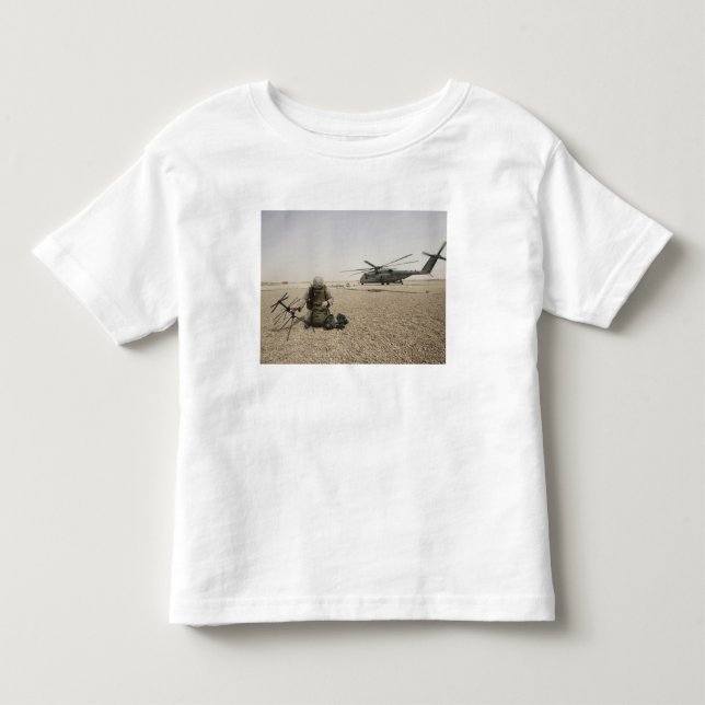 T-shirt Pour Les Tous Petits Un opérateur radio de terrain (Devant)