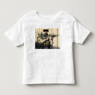 T-shirt Pour Les Tous Petits Une infanterie surveillent des objectifs son arme