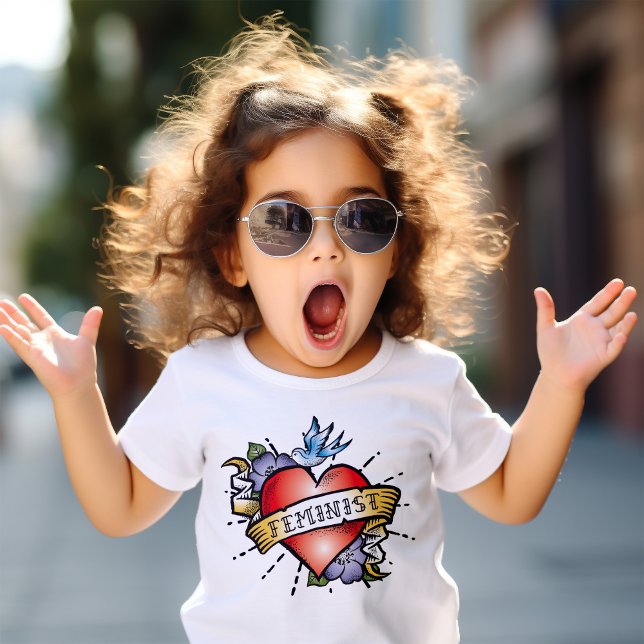 T-shirt pour petite fille féministe (Be inspired and proud with our awesome feminist toddler tee shirt. )