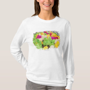 T-shirt Poussins de bébé dans un stylo à un marché col